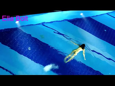❤️ Não consigo parar de observar, jovem loira apanhada nadando nua na piscina do resort ELLA BOLT ❤ Sexo vídeo em pt-br.pornohammer.ru